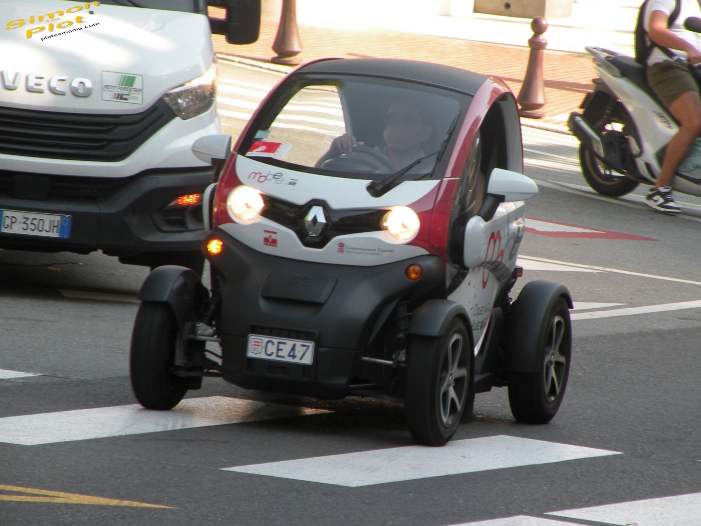 CE47, Renault Twizy Z.E. 1st gen Urban (M09e), 2012–2023
