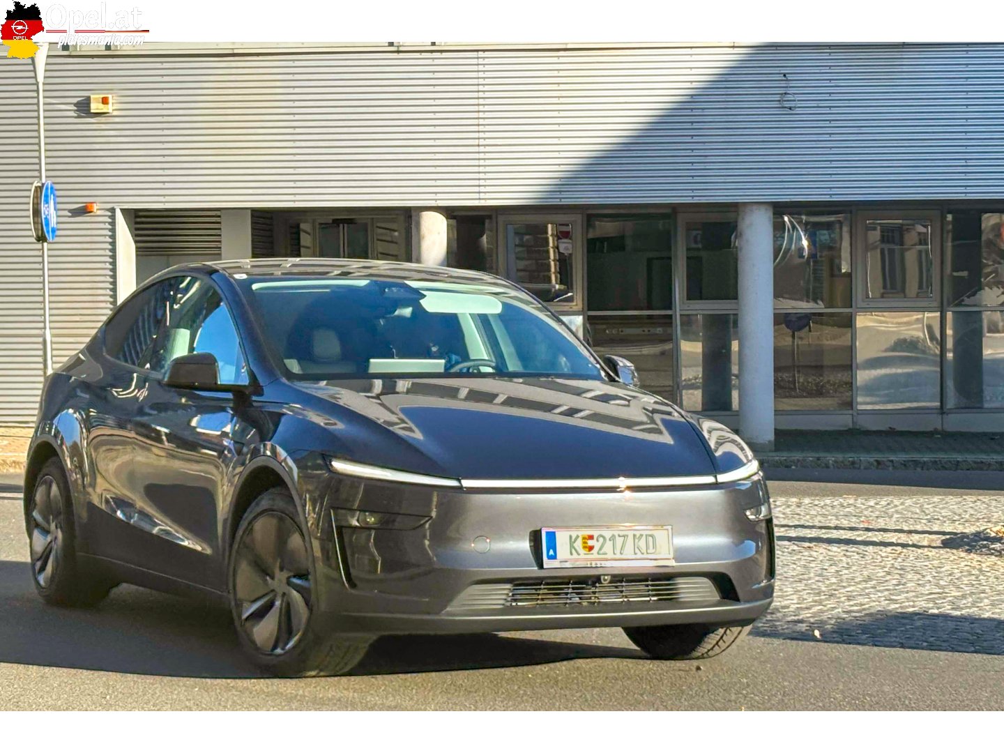K 217 KD, Tesla Model Y 1st gen (5YJY), facelift, 2025–
