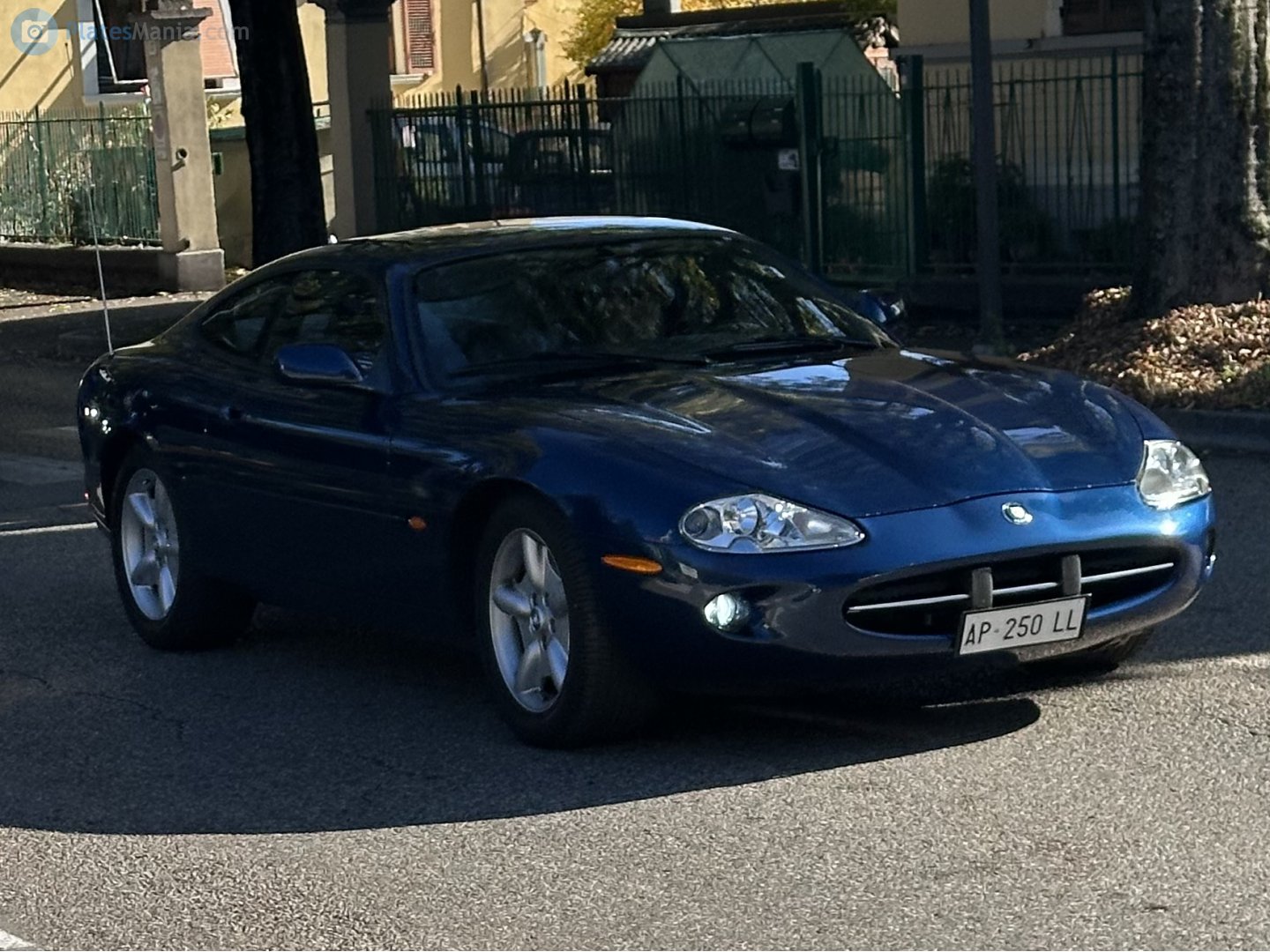 AP 250 LL, Jaguar XK 1st gen Coupé (X100), 1996–2006