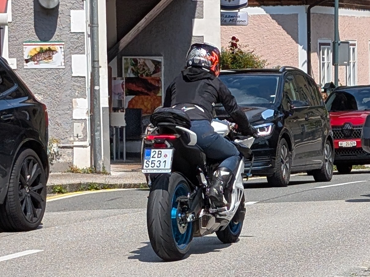 2B S531, CFMOTO SR Series 