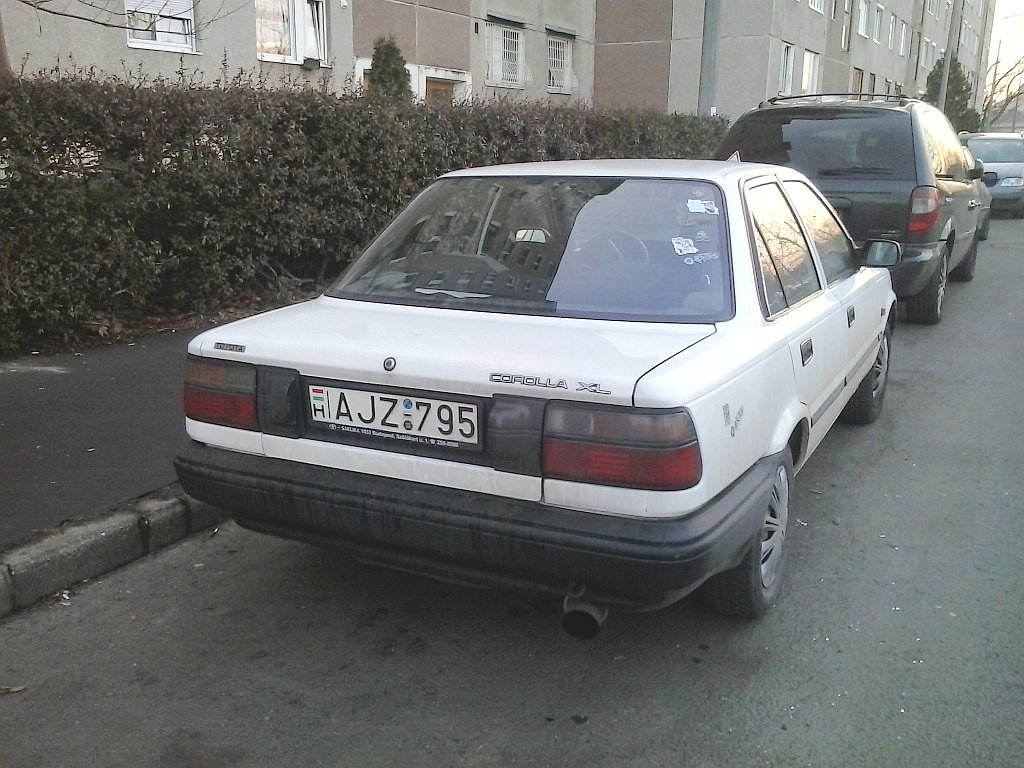 AJZ-795, Toyota Corolla 6th gen Sedan (E90), 1987–1992