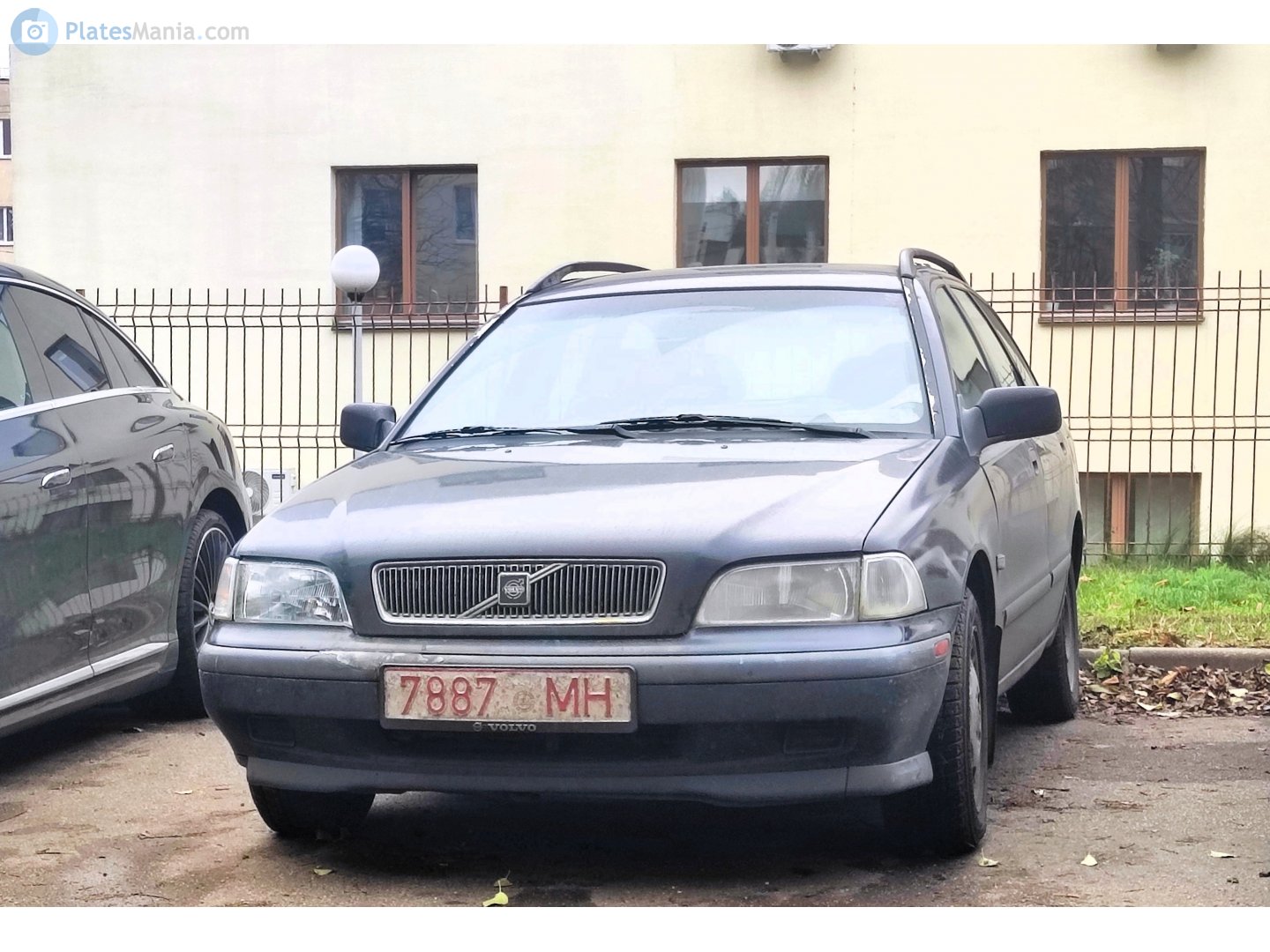 7887 MH, Volvo V40 1st gen (645), 1995–2004