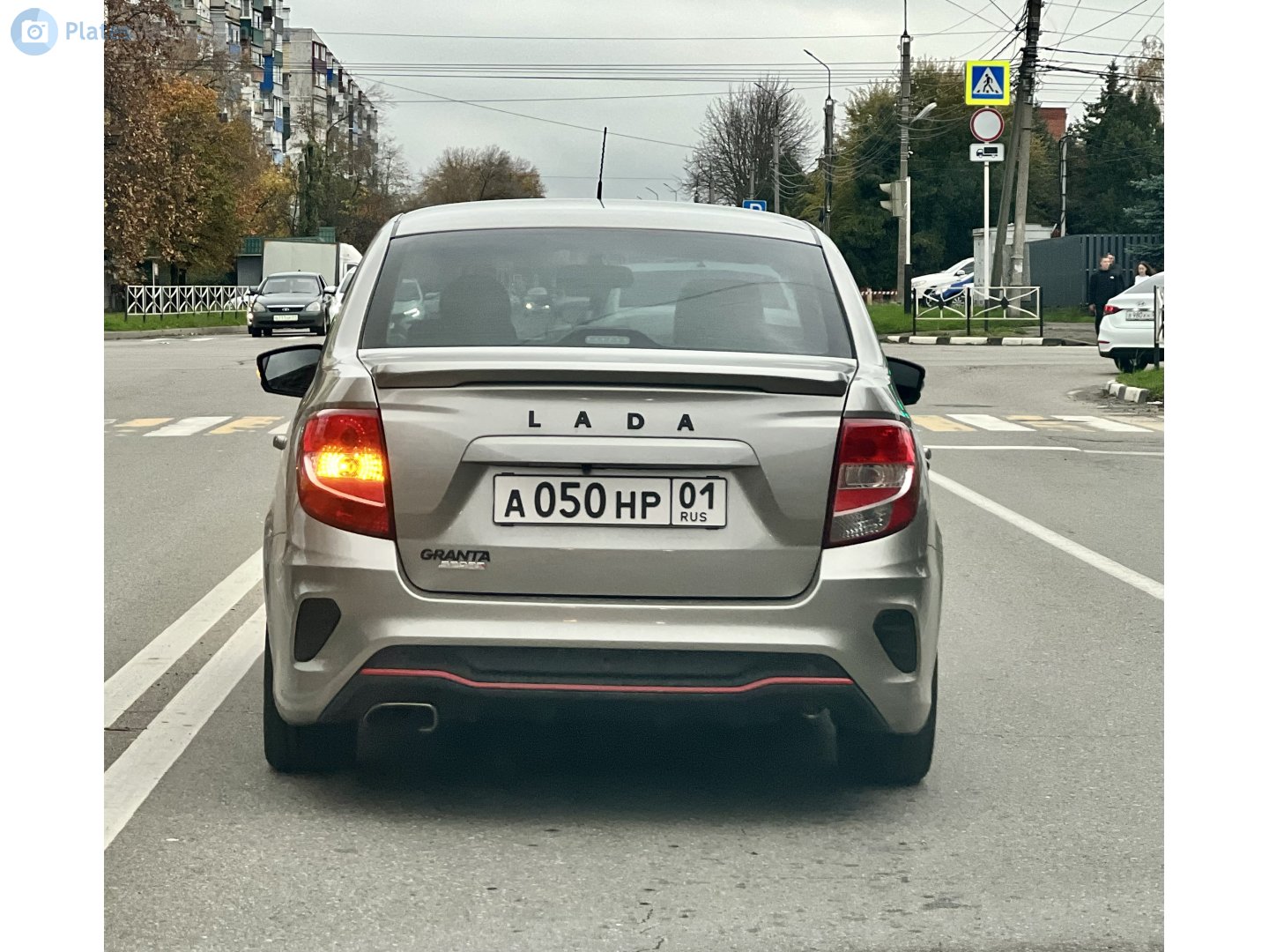 а 050 нр 01, Lada (VAZ) 2190 Granta 