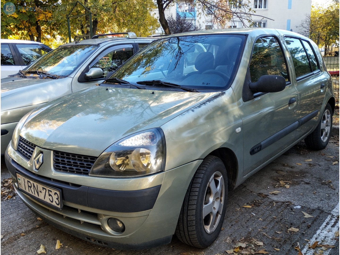 IRN-753, Renault Clio 2nd gen 5-door Hatch (B65), 1st facelift, 2001–2006