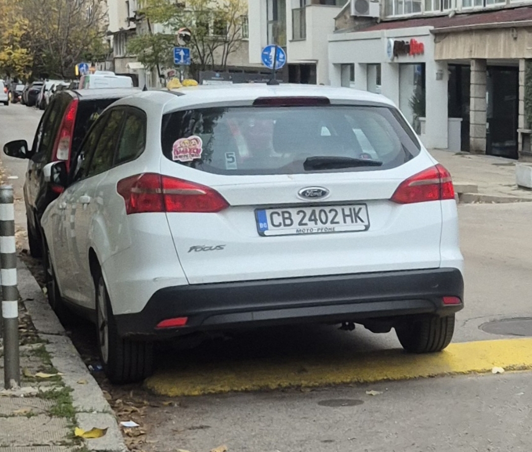 CB 2402 HK, Ford Focus 3rd gen Hatch (DYB; C346), 2011–2015