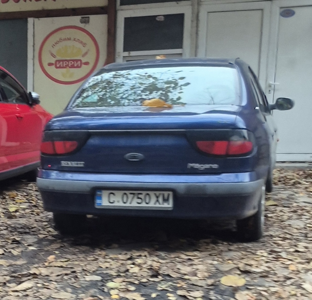 C 0750 XM, Renault Mégane 1st gen Classic Sedan (L64), 1996–1999