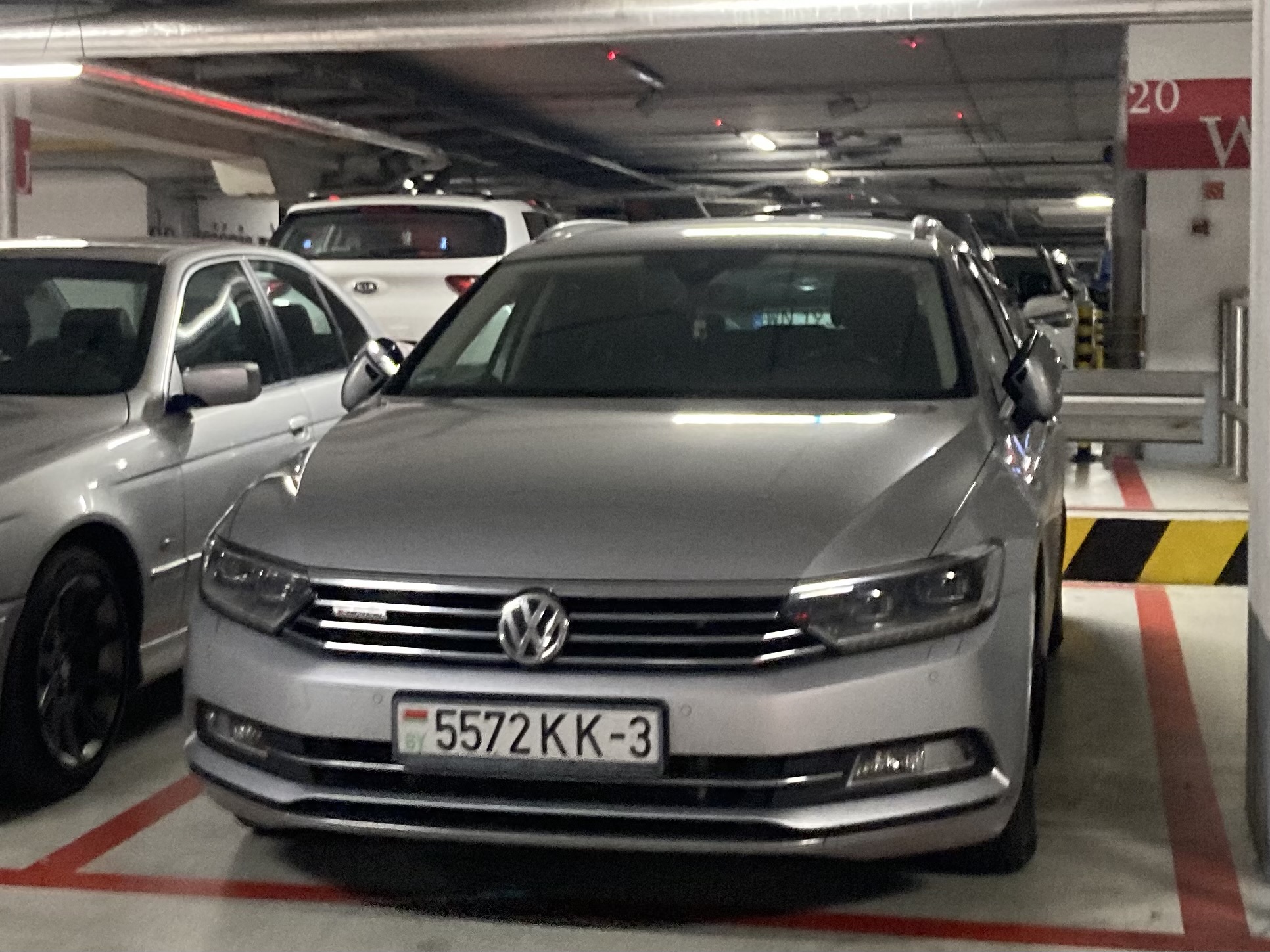 5572 KK-3, Volkswagen Passat 8th gen Variant (B8; 3G), 2015–2023