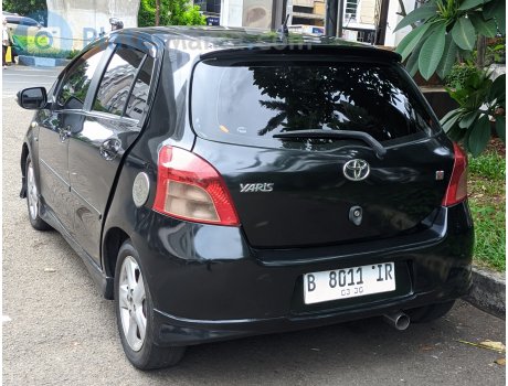 B 8011 IR, Toyota Yaris