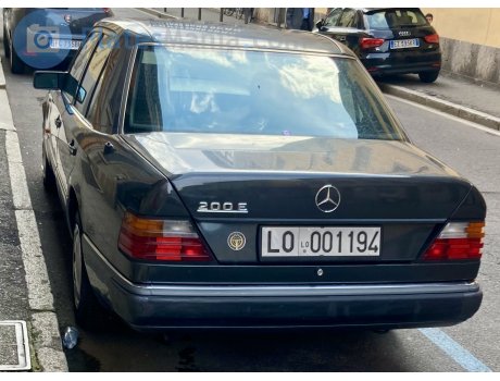 LO 001194, Mercedes-Benz 200/230