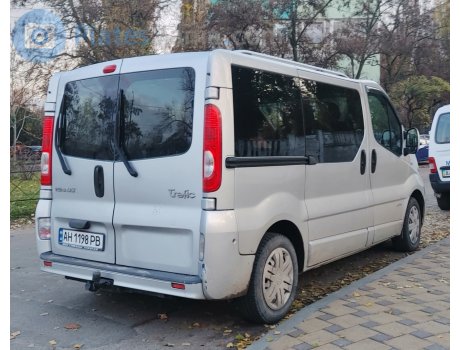AH 1198 PB, Renault Trafic