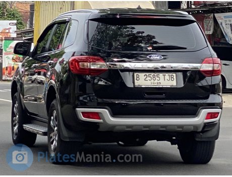 B 2585 TJB, Ford Everest