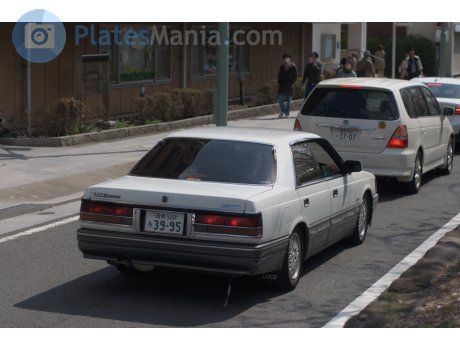 湘南 500 ろ 3995, Mazda Luce