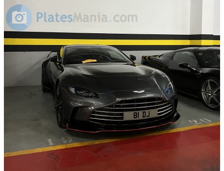 81 DJ, Aston Martin Vantage