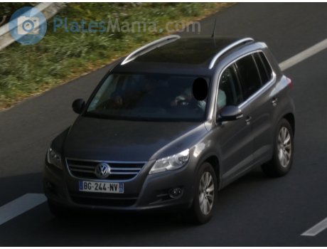 BG-244-NV, Volkswagen Tiguan