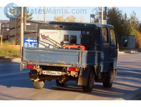 р493му14, Nissan Atlas