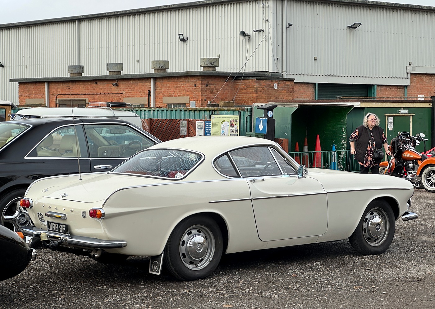 WRB9F, Volvo P1800 Coupé, 1961–1972