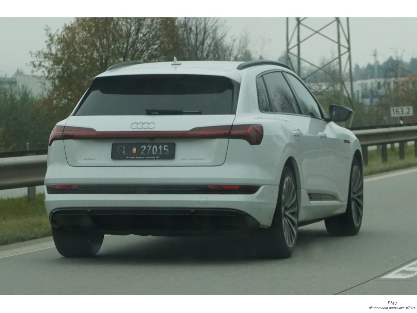 FL 27015, Audi Q8 1st gen e-tron SUV, facelift, 2022–2025