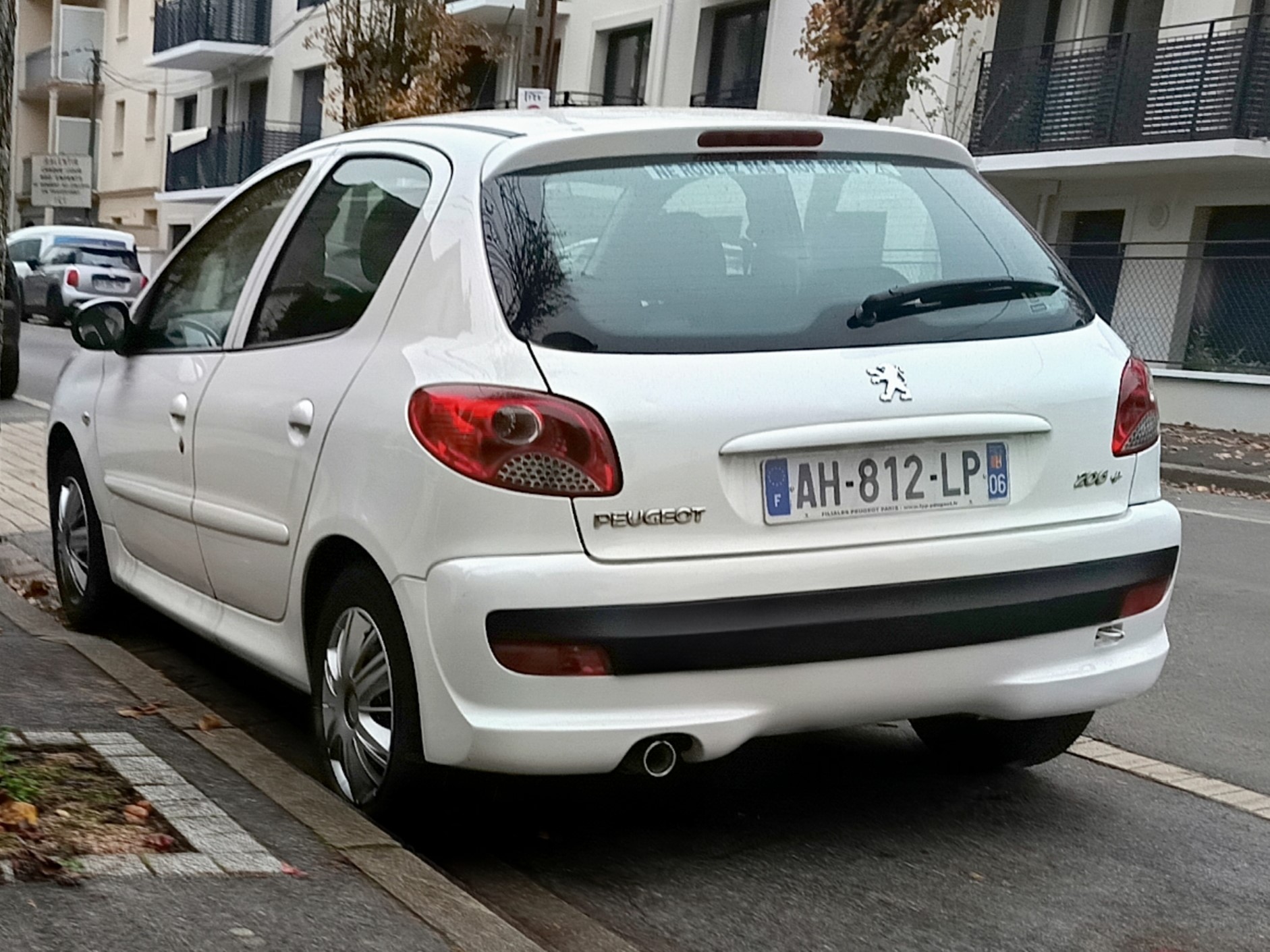 AH-812-LP, Peugeot 206 1st gen 206+ 5-door Hatch (2M), facelift, 2009–2012
