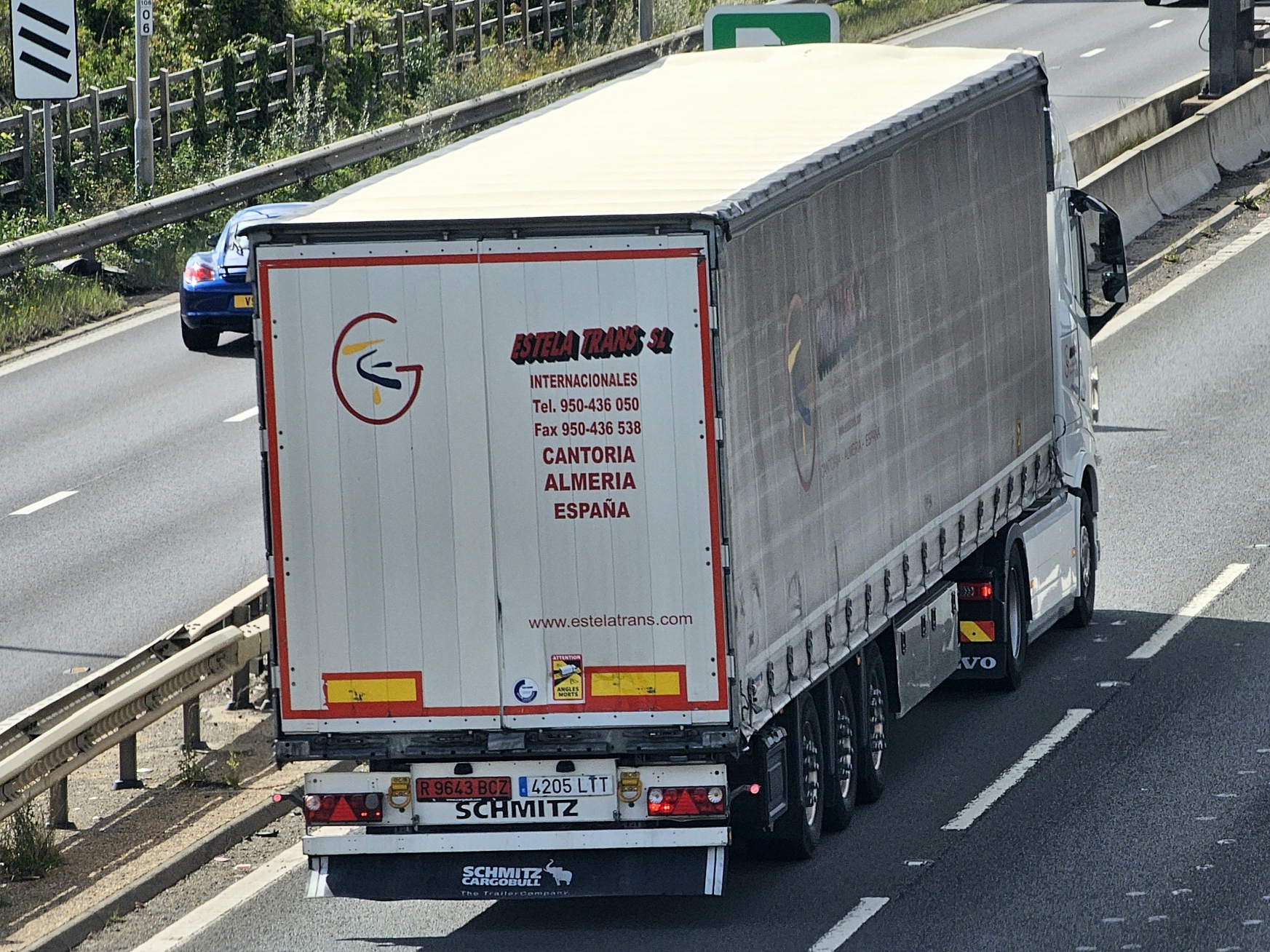 R 9643 BCZ, Schmitz SCS 