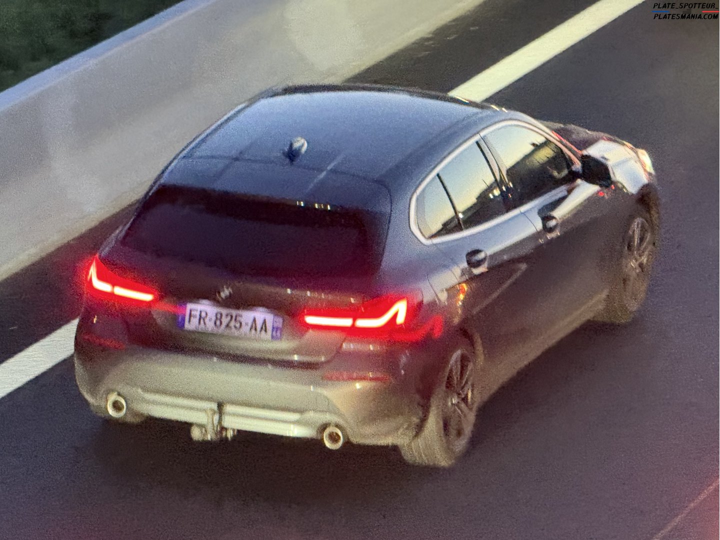 FR-825-AA, BMW 1 Series 3rd gen Hatch (F40), 2019–2024