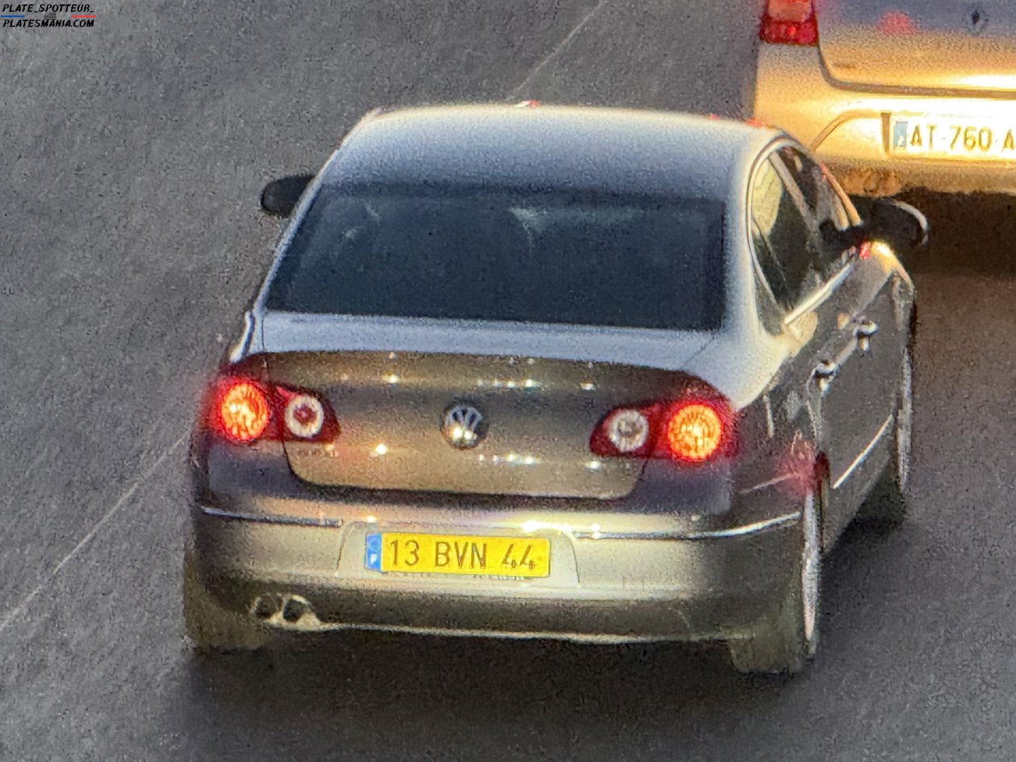 13 BVN 44, Volkswagen Passat 6th gen Sedan (B6; 3C), 2005–2010