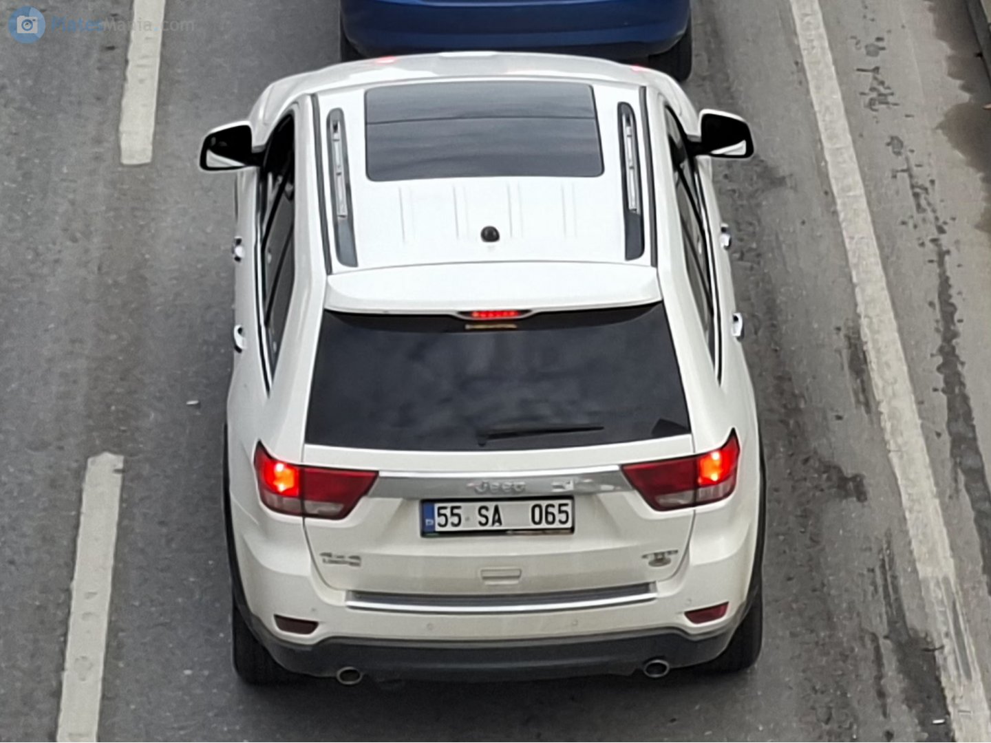 55 SA 065, Jeep Grand Cherokee 4th gen (WK2), 2010–2013