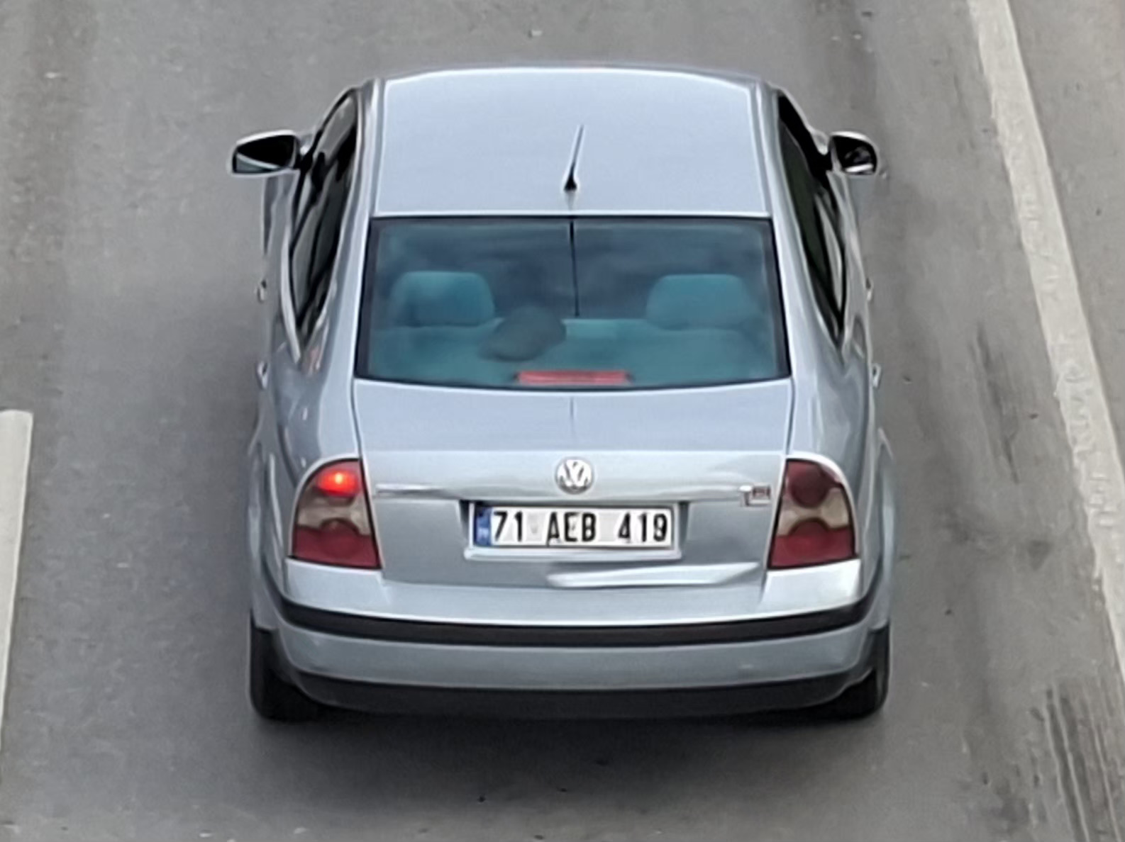 71 AEB 419, Volkswagen Passat 5th gen Sedan (B5.5; 3BG), facelift, 2000–2005
