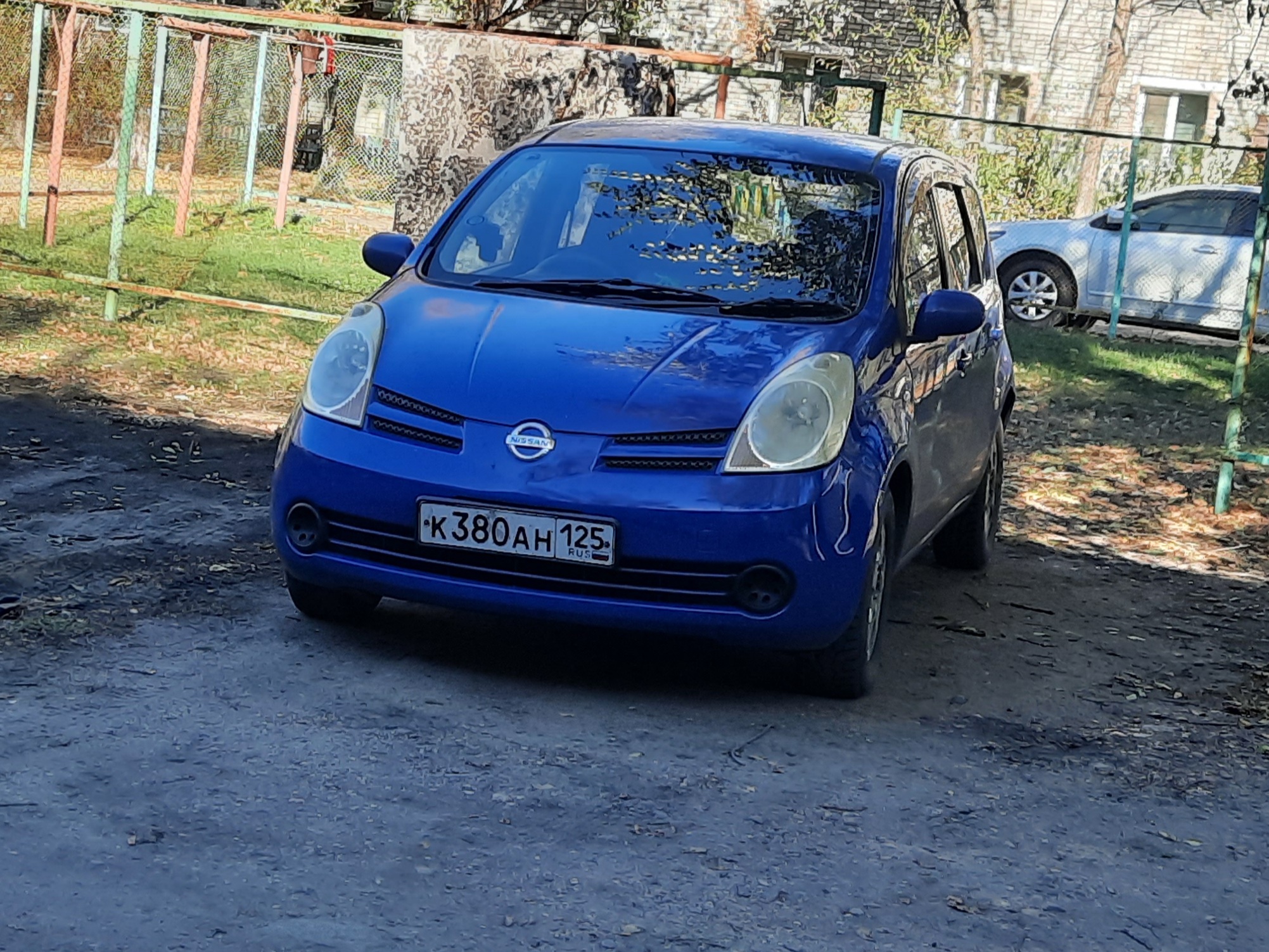 к 380 ан 125, Nissan Note 1st gen (E11), 2005–2013
