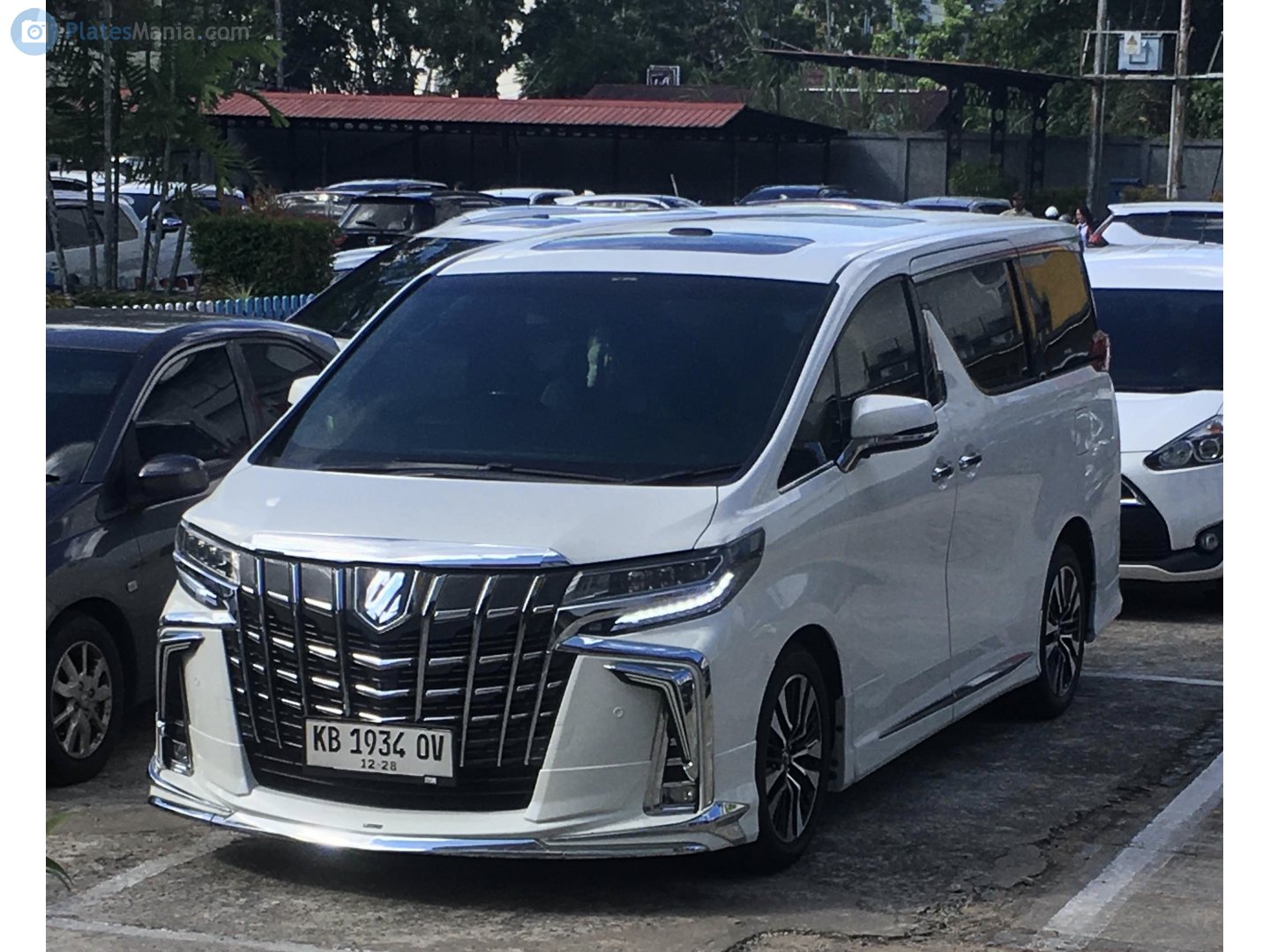 KB 1934 OV, Toyota Alphard 3rd gen (AH30), 2015­–2023