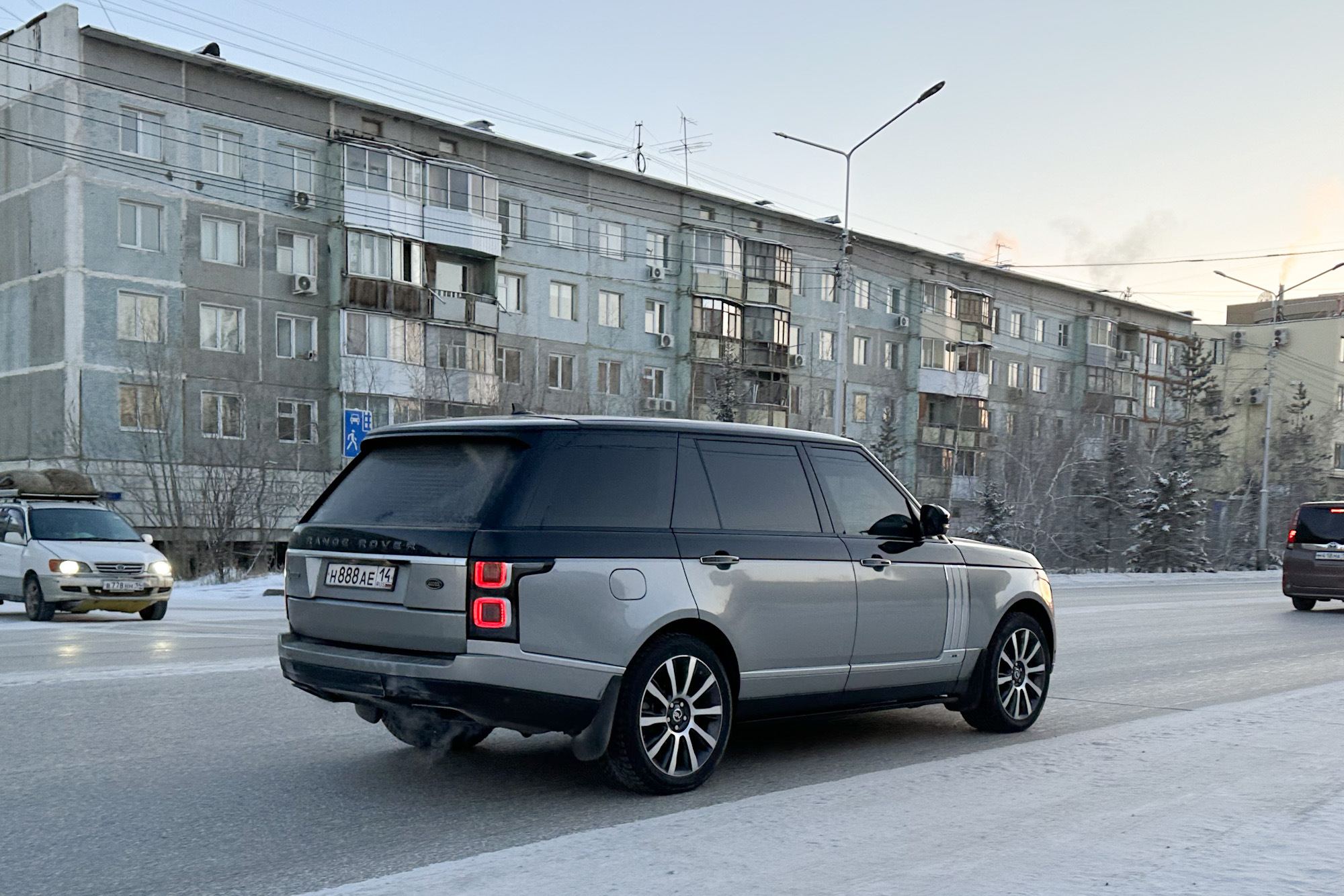 н 888 ае 14, Land Rover Range Rover 