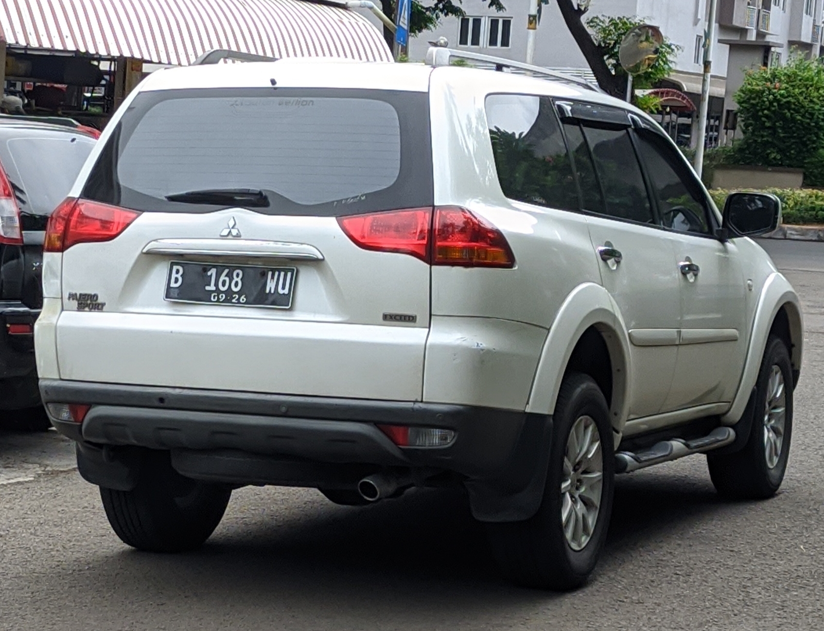 B 168 WU, Mitsubishi Pajero Sport 2nd gen (KG/KH/PB), 2008–2016