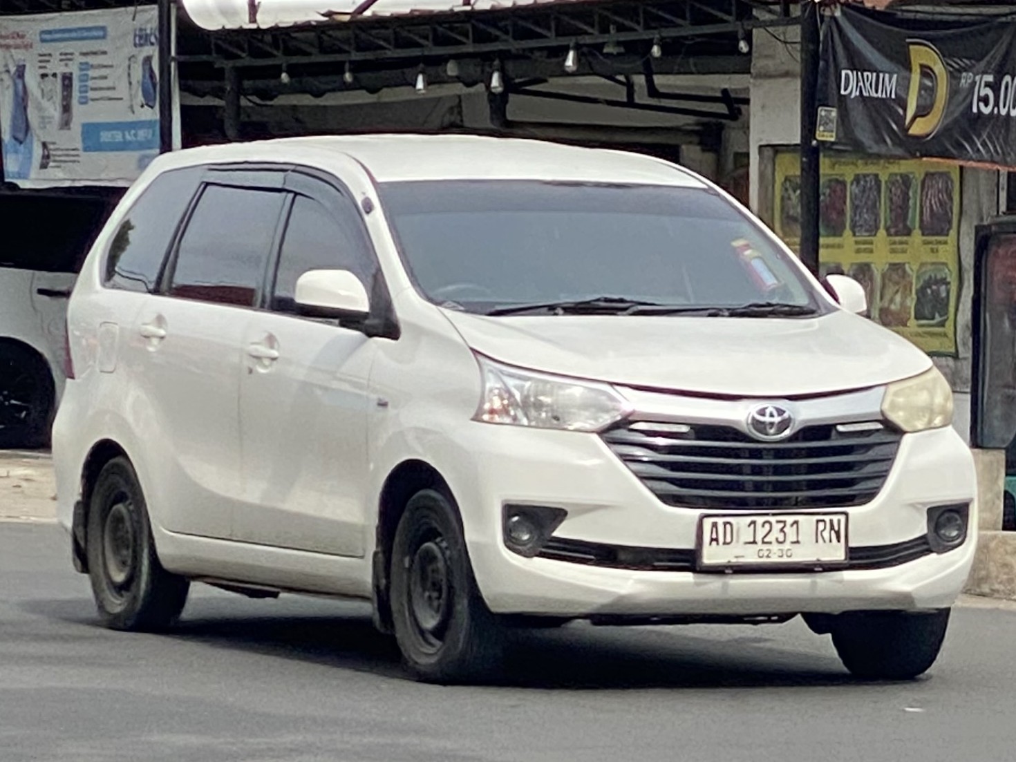 AD 1231 RN, Toyota Avanza 2nd gen (F650), 1st facelift, 2015–2019