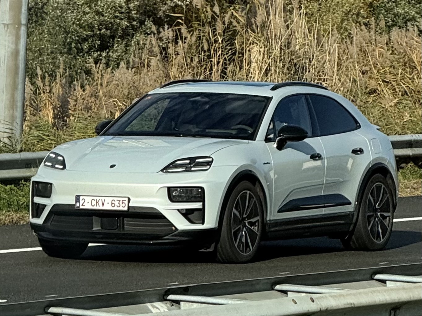 2-CKV-635, Porsche Macan 2nd gen EV (XAB), 2024–