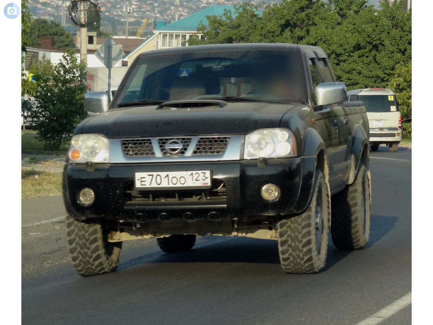 е 701 оо 123, Nissan NP300 1st gen Pickup (D22), 2008–