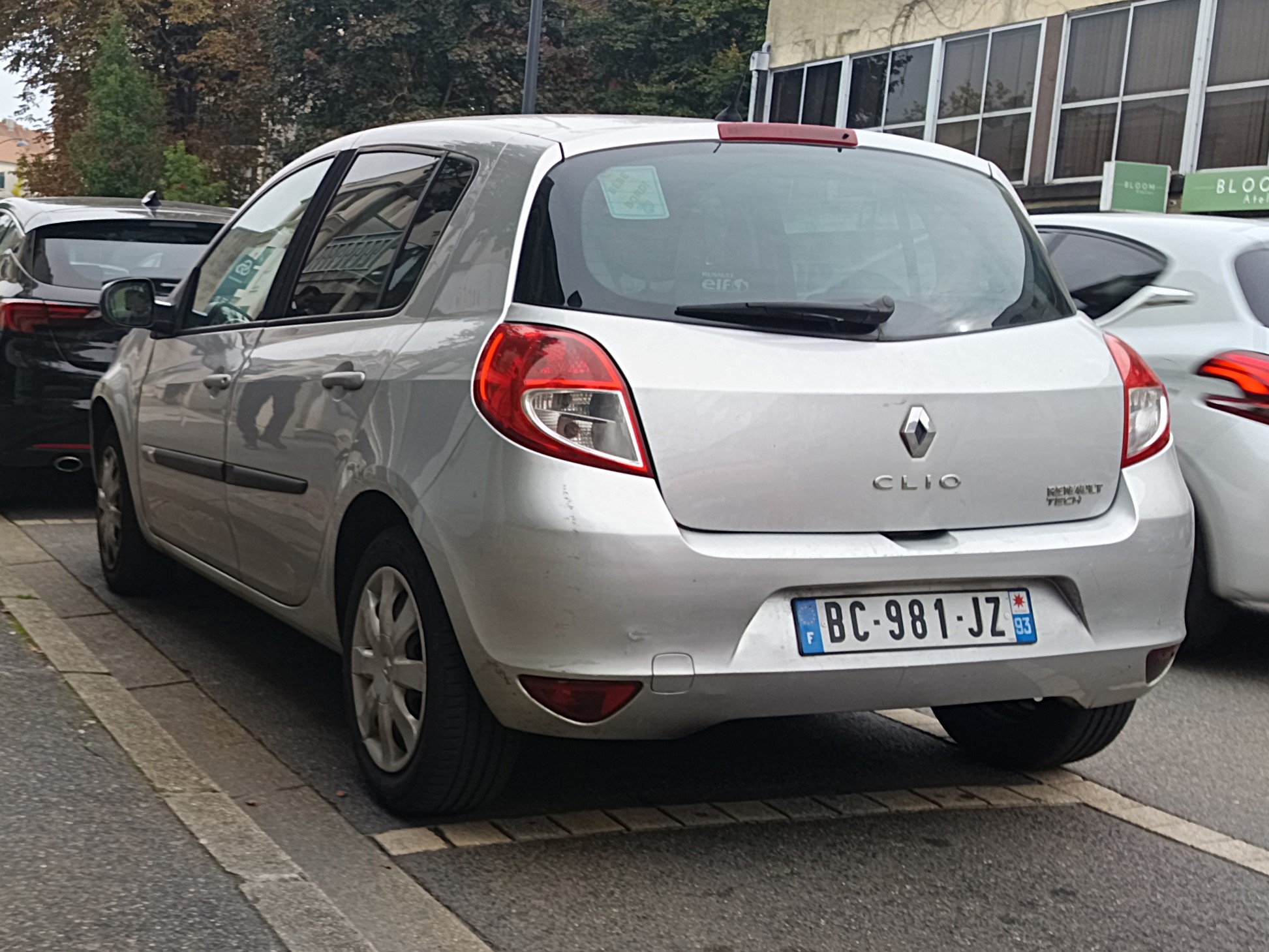 BC-981-JZ, Renault Clio 3rd gen 5-door Hatch (B85), facelift, 2009–2014