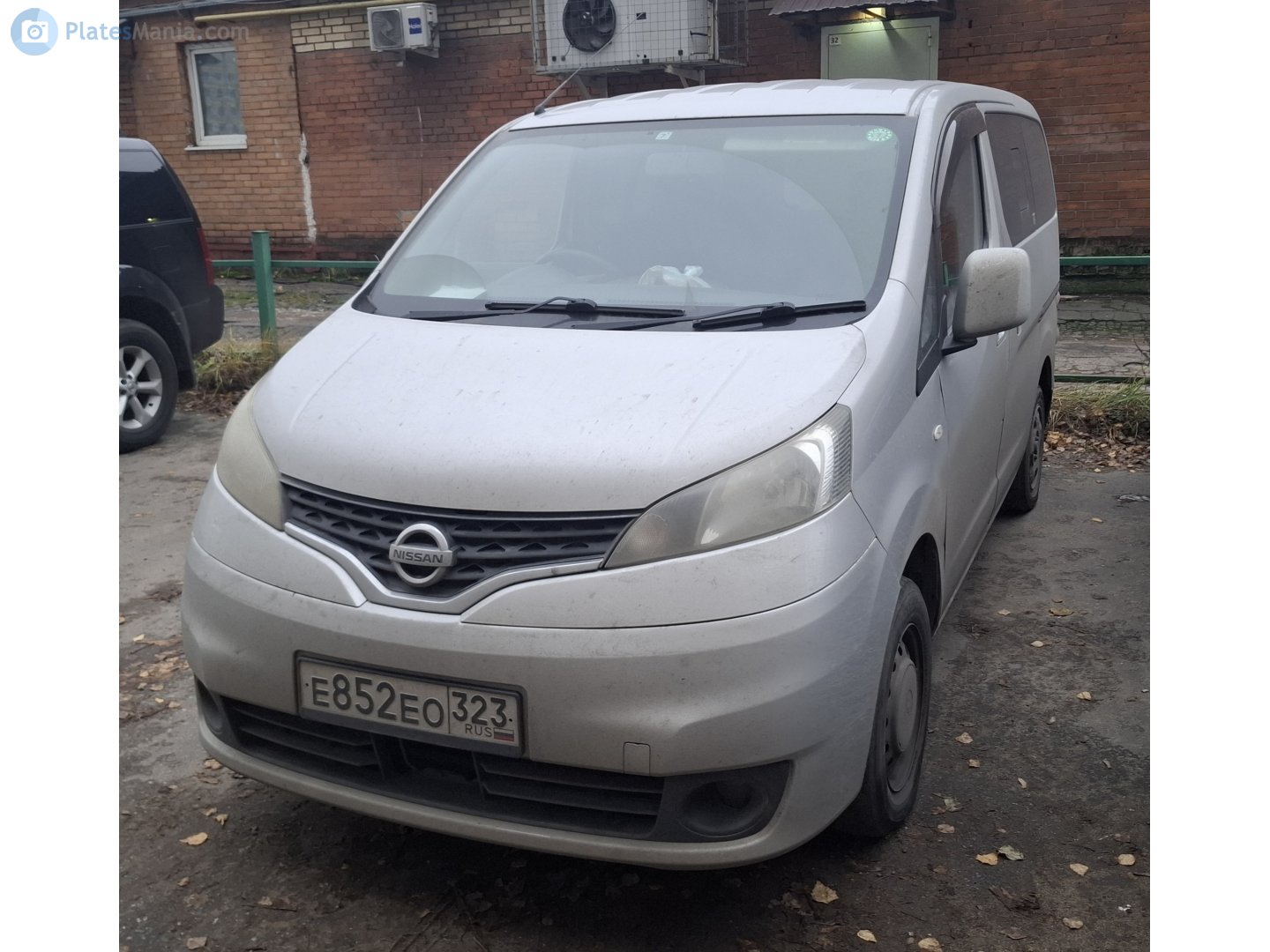 е 852 ео 323, Nissan NV200 1st gen (Vanette, Evalia) Passenger Van (M20), 2009–