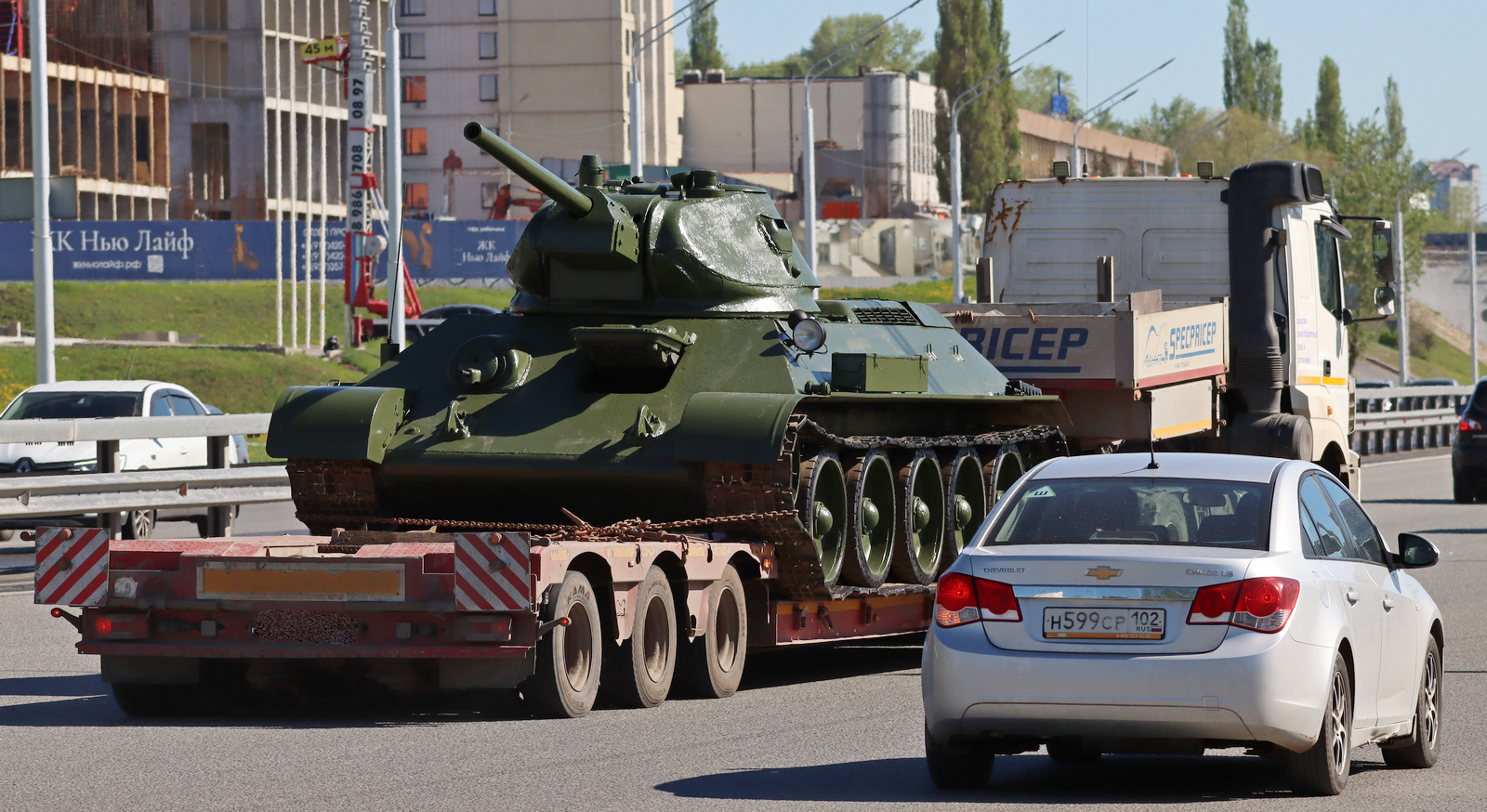 н 599 ср 102, Chevrolet Cruze 