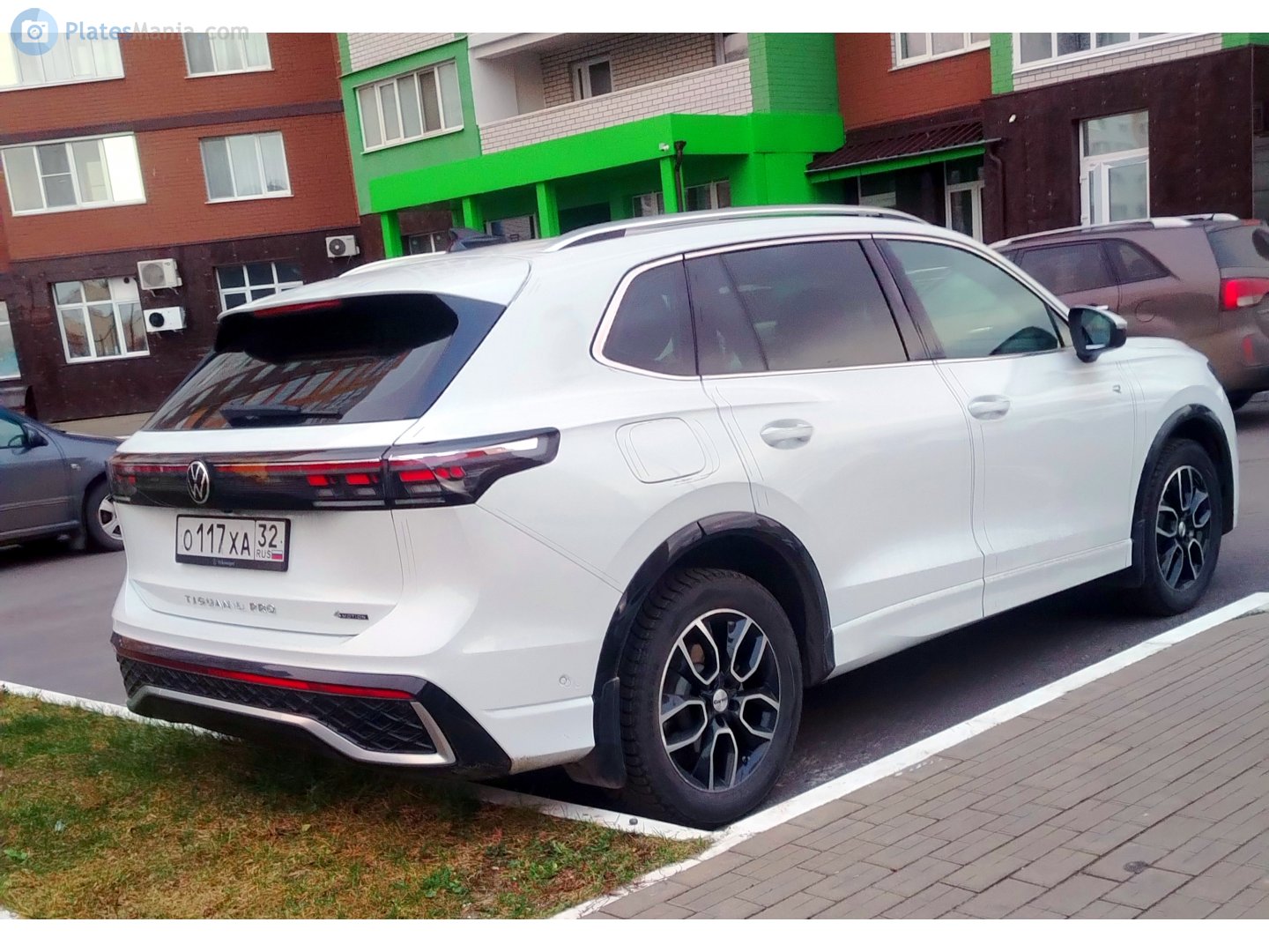 о 117 ха 32, Volkswagen Touareg 