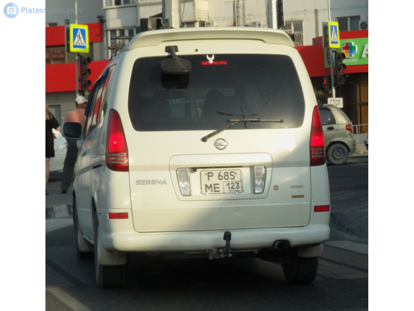 р 685 ме 123, Nissan Serena 2nd gen (C24), 1999–2005