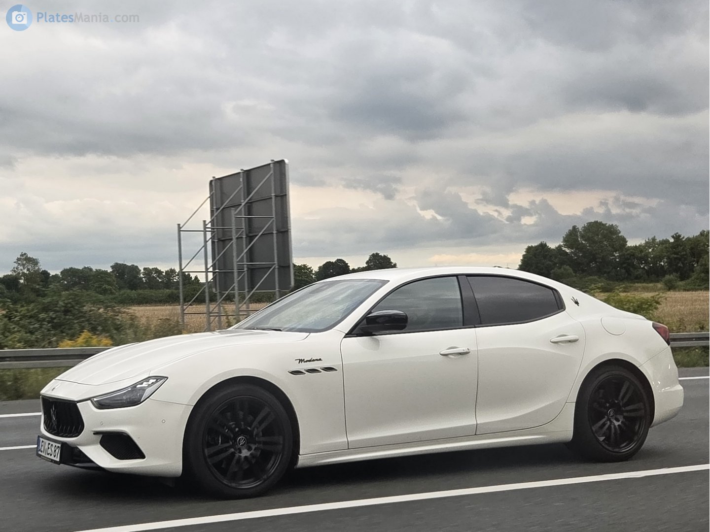 LEV ES 87, Maserati Ghibli 3rd gen (M157), 2013–2023