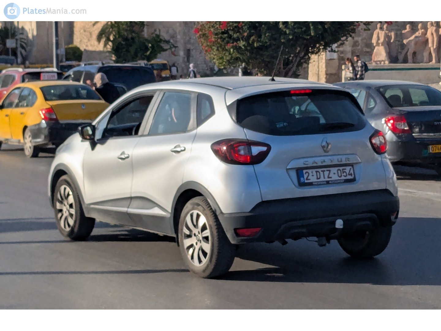 2-DTZ-054, Renault Captur 1st gen (J87; Global-market), 2013–2019