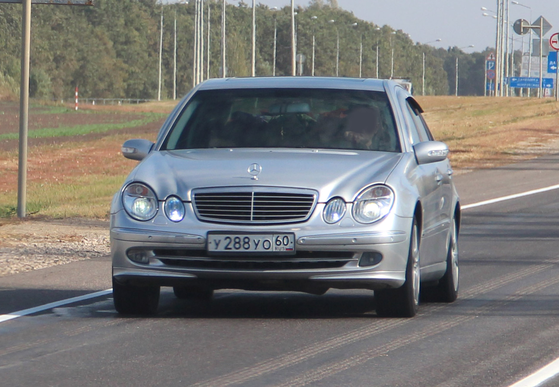 у 288 уо 60, Mercedes-Benz E-Klasse 