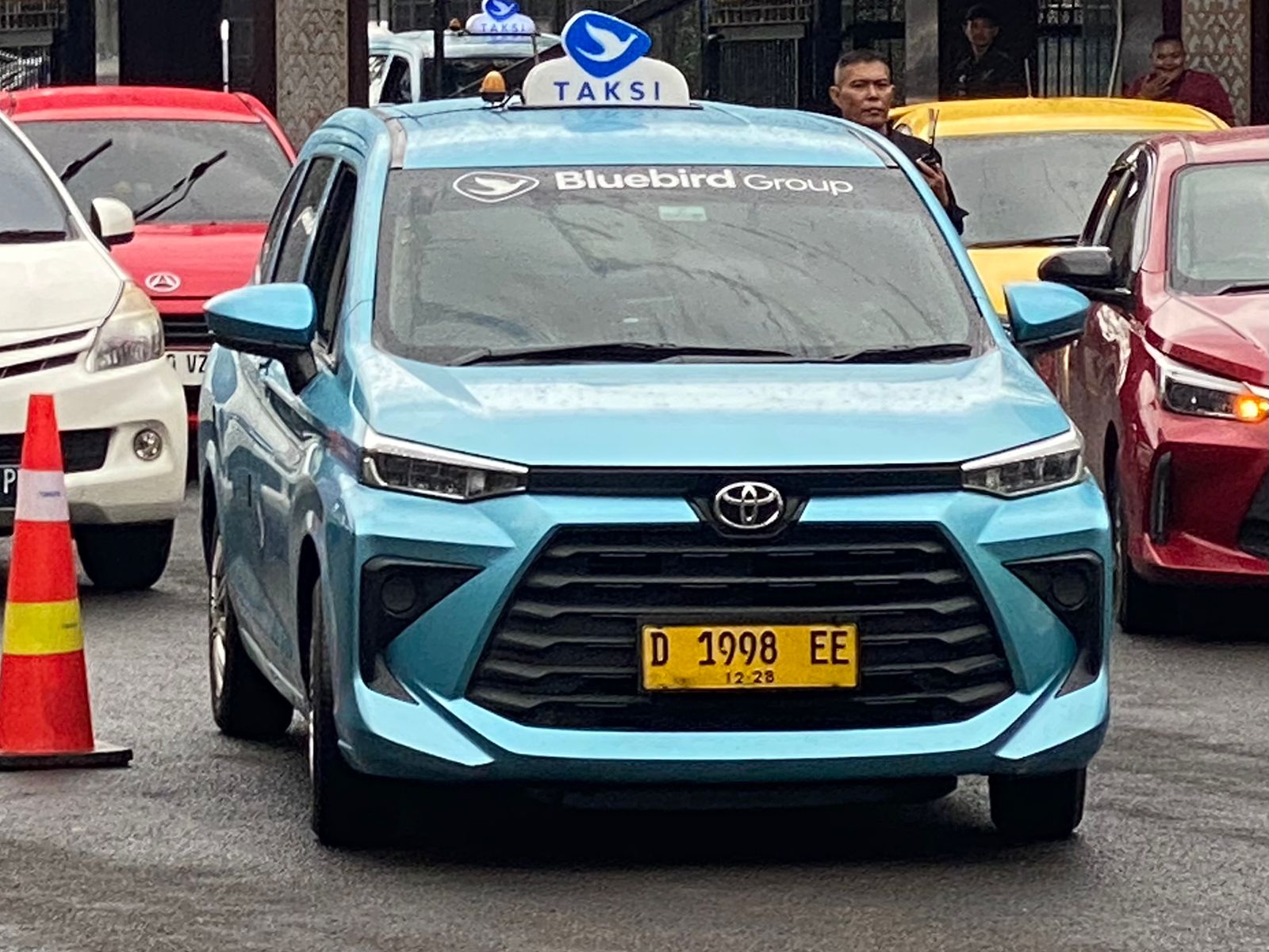 D 1998 EE, Toyota Transmover 