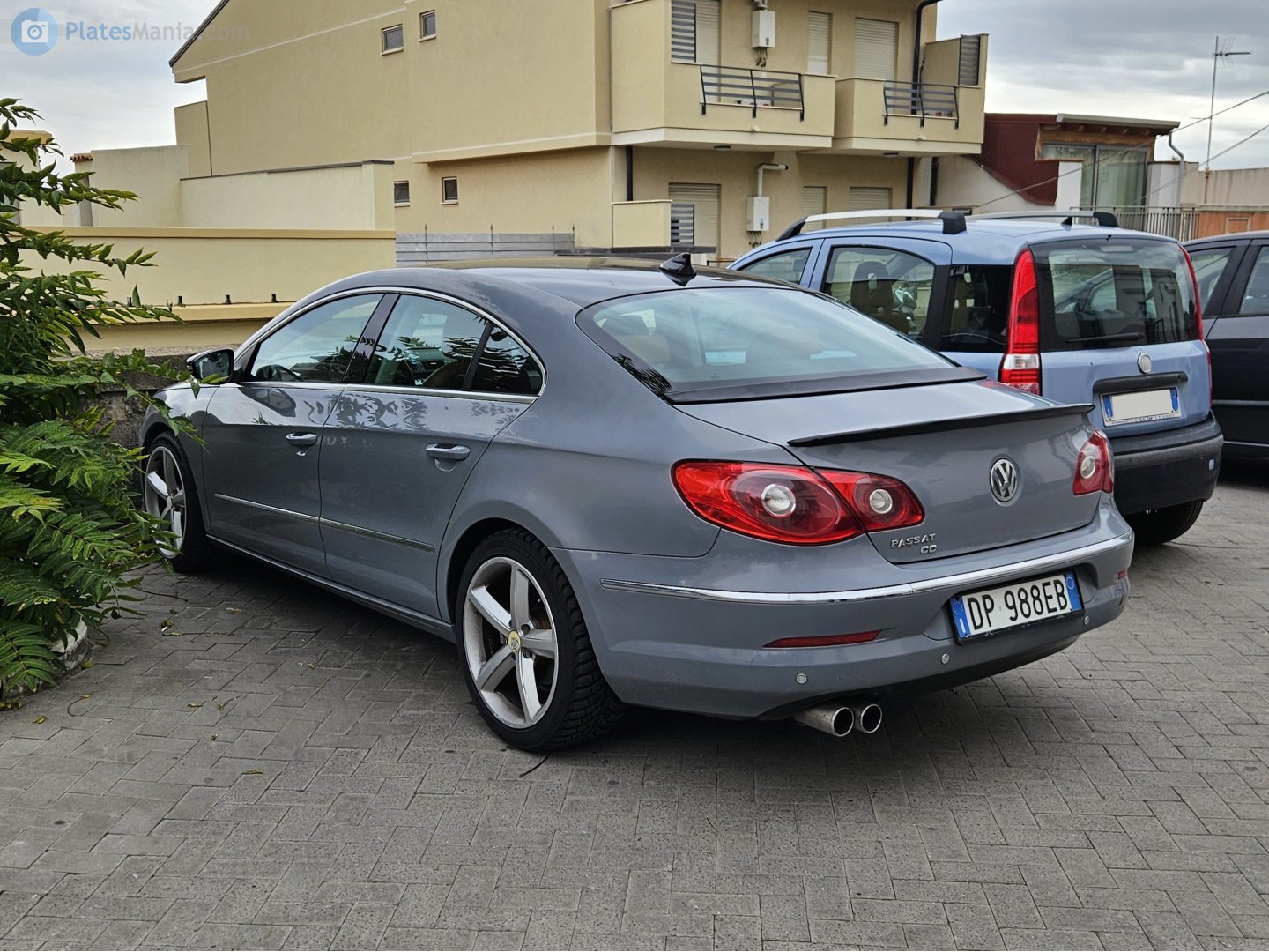 DP 988 EB, Volkswagen Passat CC 1st gen (35), 2008–2011