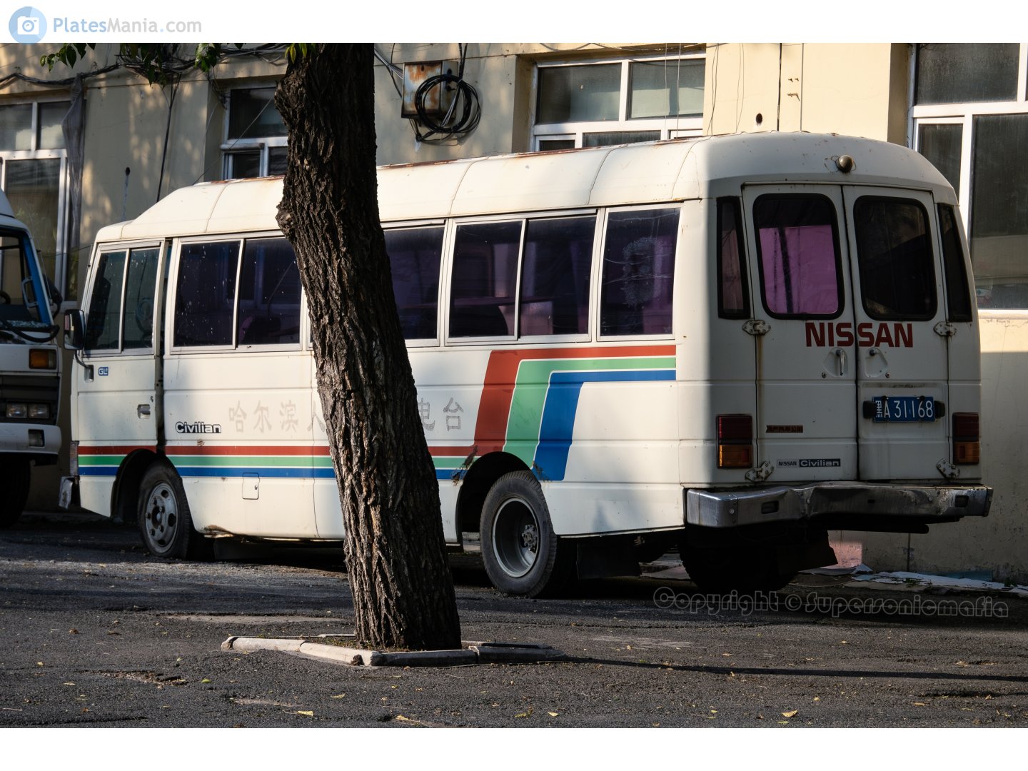 黑A·31168, Nissan Civilian 3rd gen (W40), 1982–1999