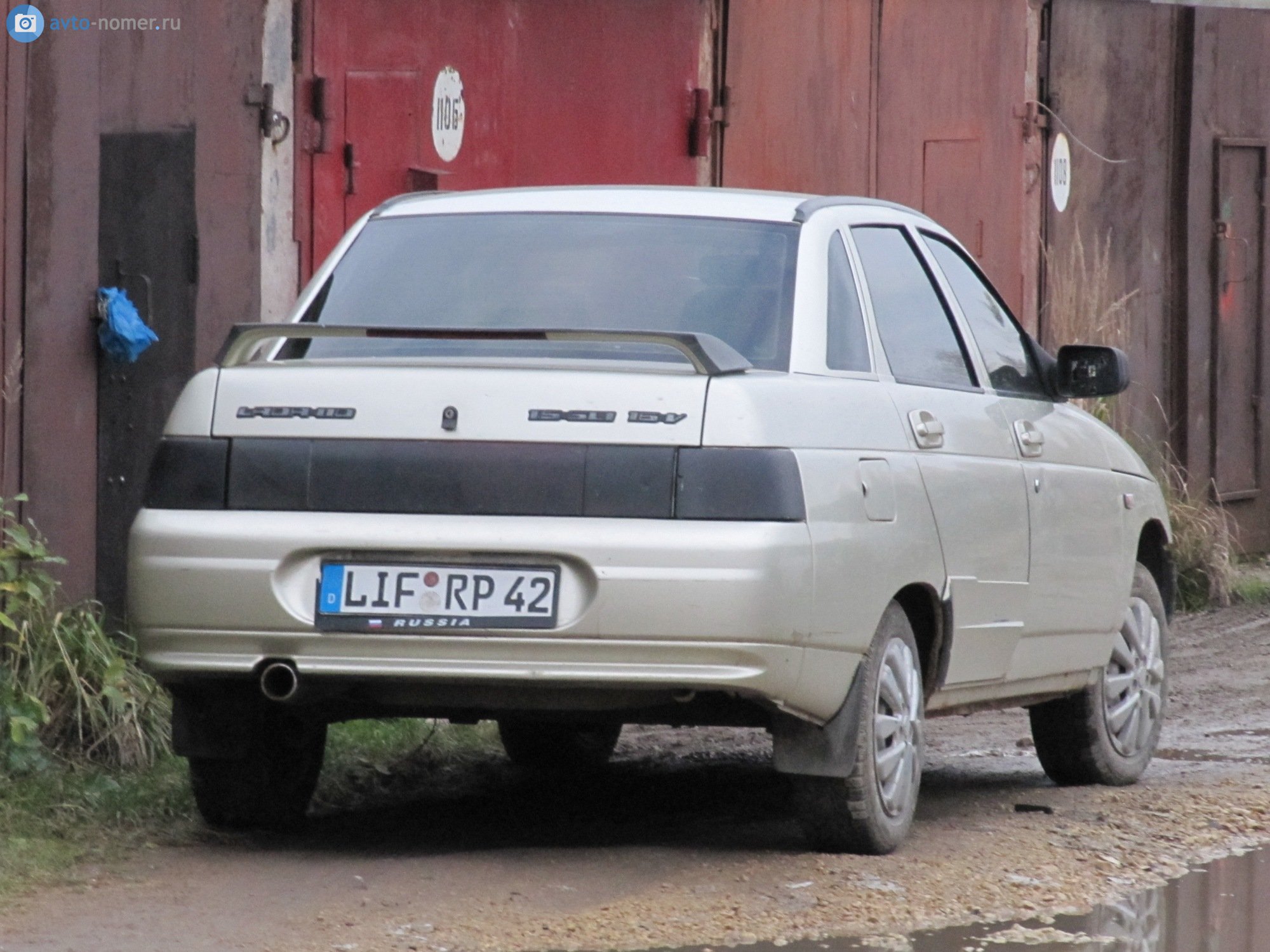 LIF RP 42, Lada (VAZ) 2110 2110 Sedan, 1995–2007 (–2014 for others)