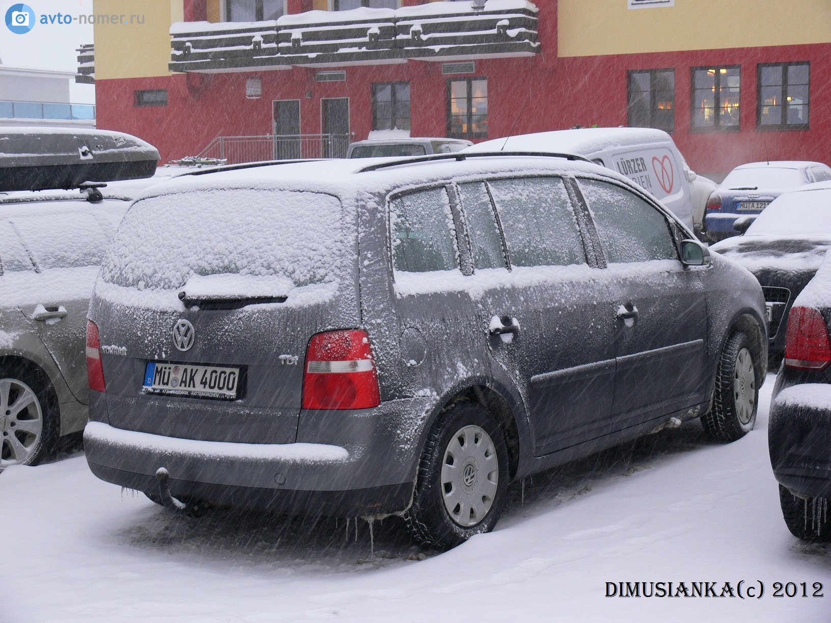 MÜ AK 4000, Volkswagen Touran 1st gen (1T1), 2003–2006