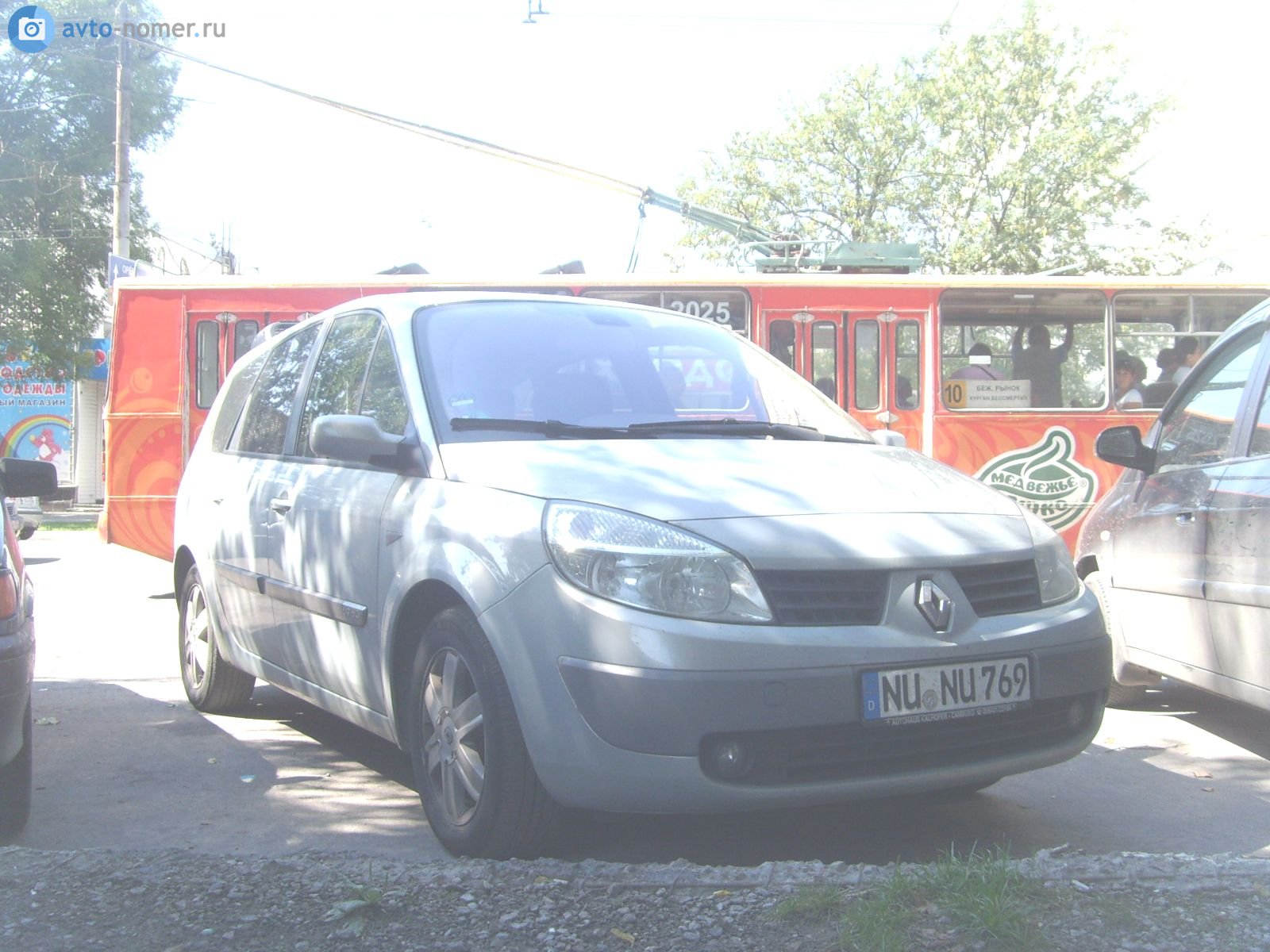 NU NU 769, Renault Scénic 2nd gen Grand (R84), 2004–2009