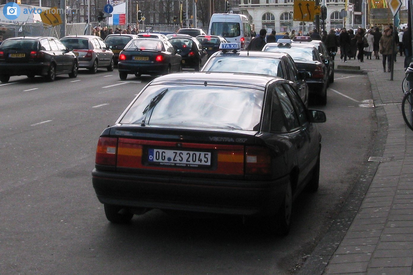 OG ZS 2045, Opel Vectra 