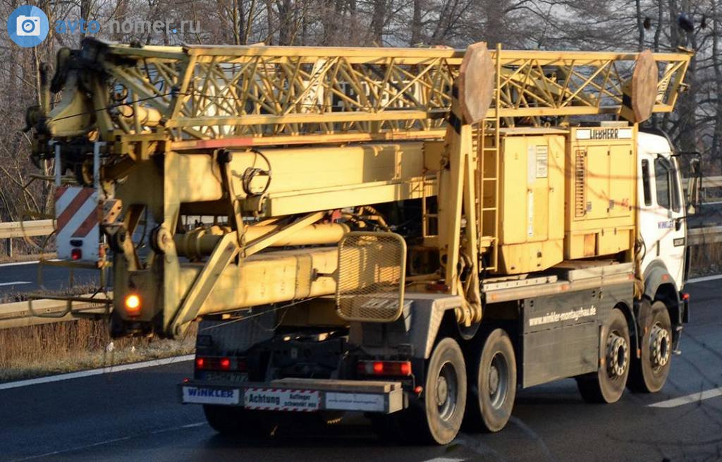 FB HW 772, Mercedes-Benz SK-Series 1st gen, 1989–1998